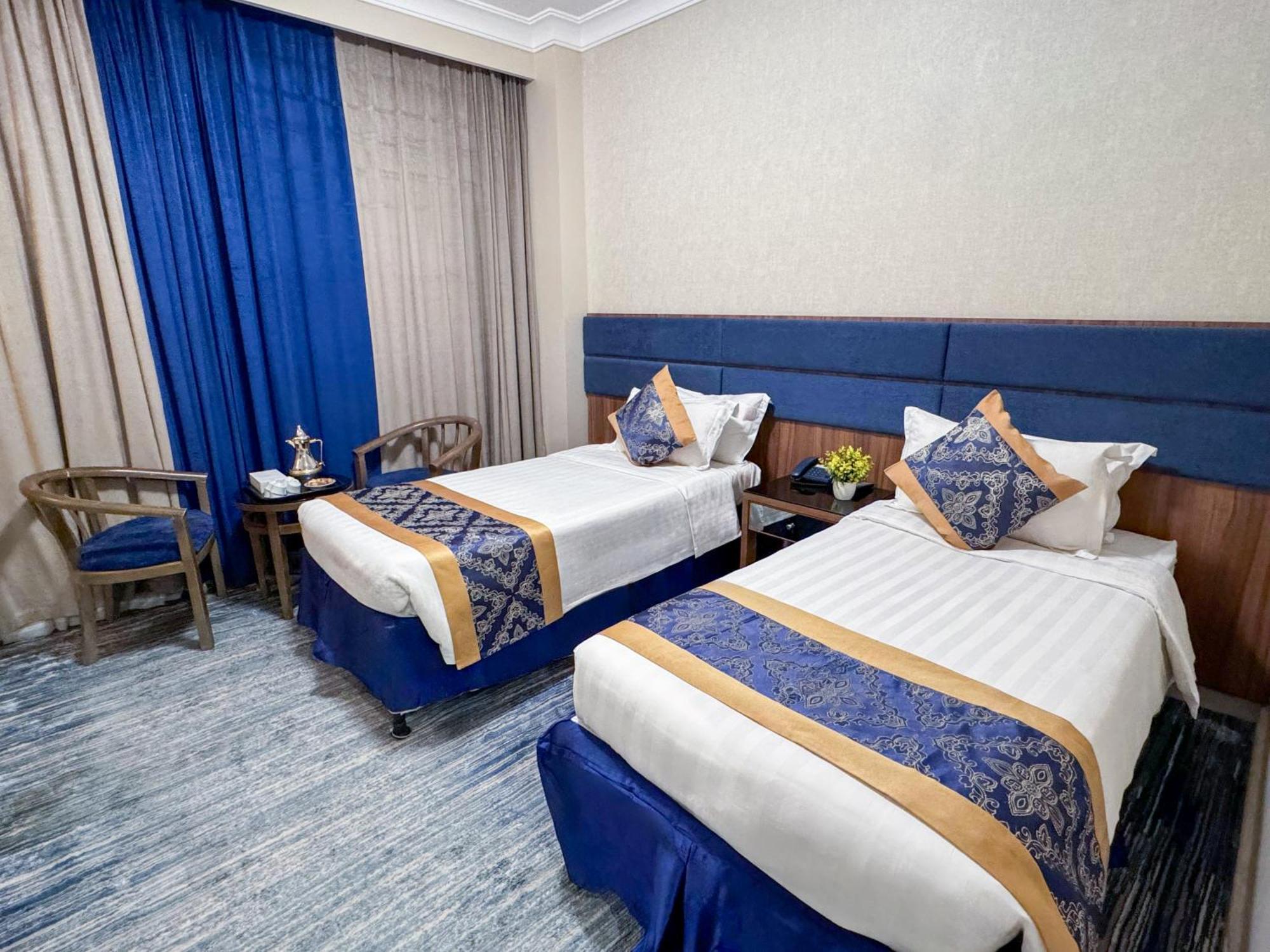 אל-מדינה Rabwat Al Safwah Golden Hotel מראה חיצוני תמונה