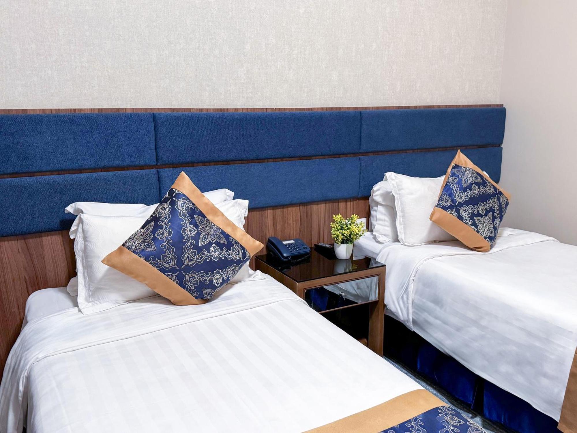 אל-מדינה Rabwat Al Safwah Golden Hotel מראה חיצוני תמונה