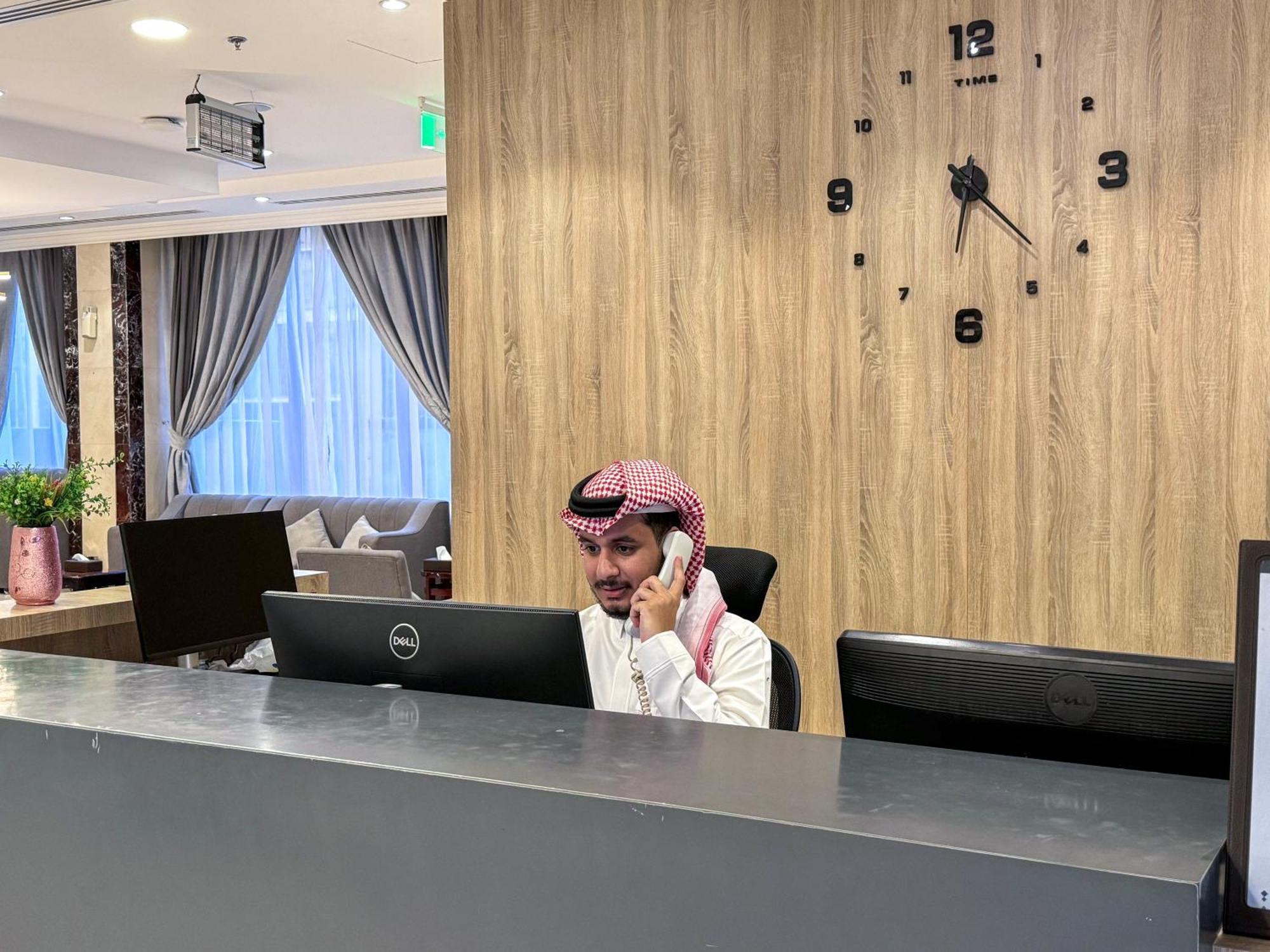 אל-מדינה Rabwat Al Safwah Golden Hotel מראה חיצוני תמונה